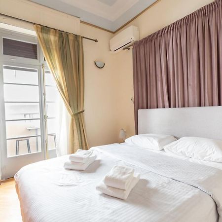 Ideal 4 Bdr Apartment In Plaka For 10! Atenas Exterior foto