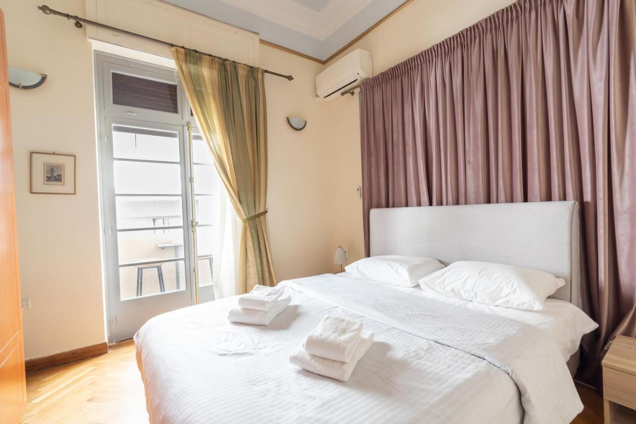 Ideal 4 Bdr Apartment In Plaka For 10! Atenas Exterior foto