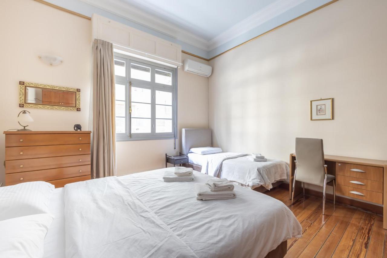 Ideal 4 Bdr Apartment In Plaka For 10! Atenas Exterior foto