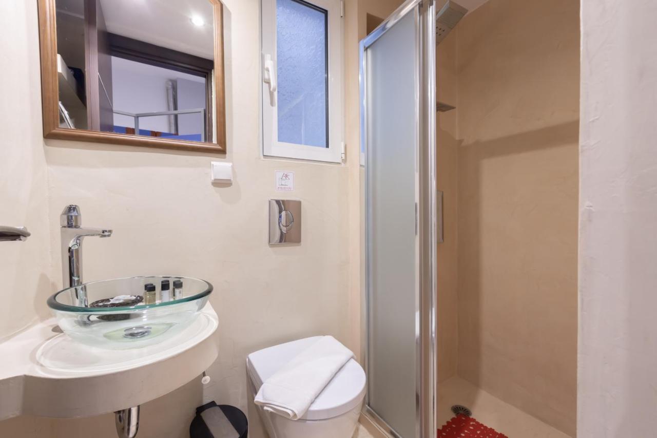 Ideal 4 Bdr Apartment In Plaka For 10! Atenas Exterior foto